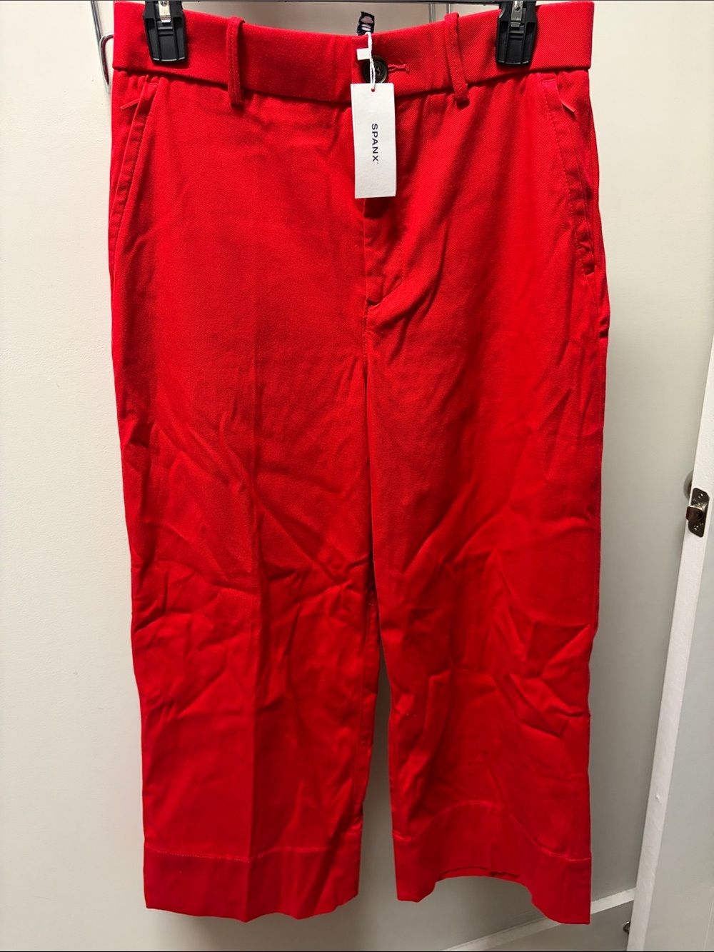 NWT SPANXsupersmooth® Stretch Twill
Cropped Wide Leg Pant